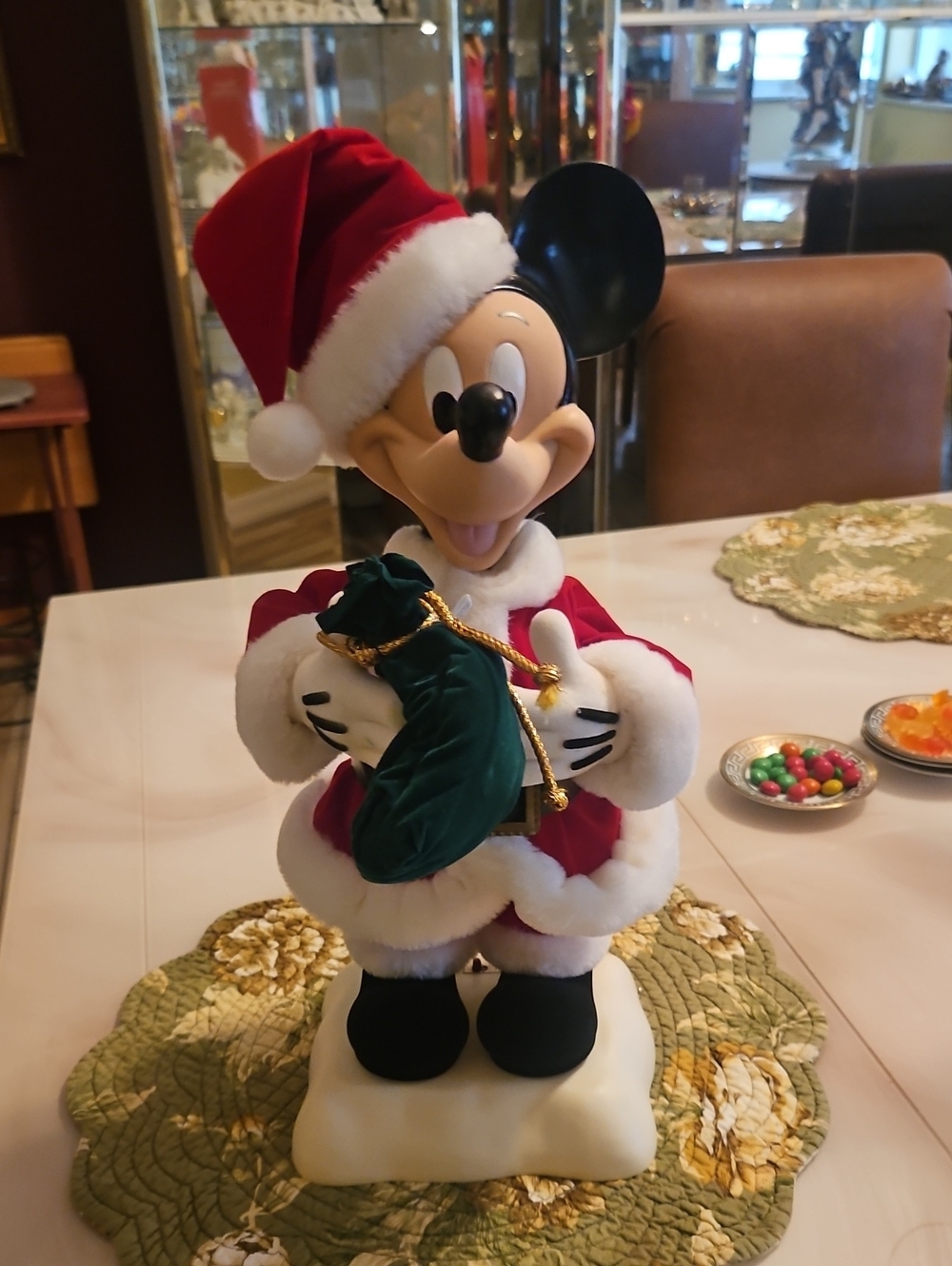 Vintage animated Mickey Mouse Motion Figurine. 1990 Era In Excellent Condition